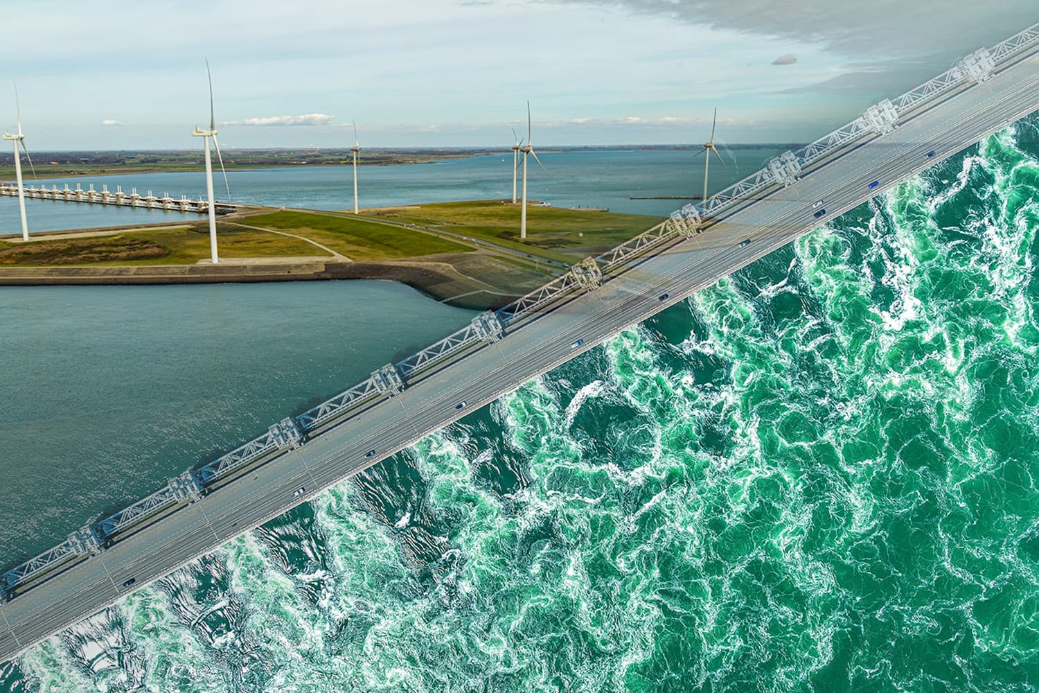 กรณีศึกษา ‘เนเธอร์แลนด์’ ทำได้ไง? หยุดปัญหาน้ำท่วมที่เผชิญมาหลายศตวรรษด้วยระบบป้องกัน ‘Delta Works’