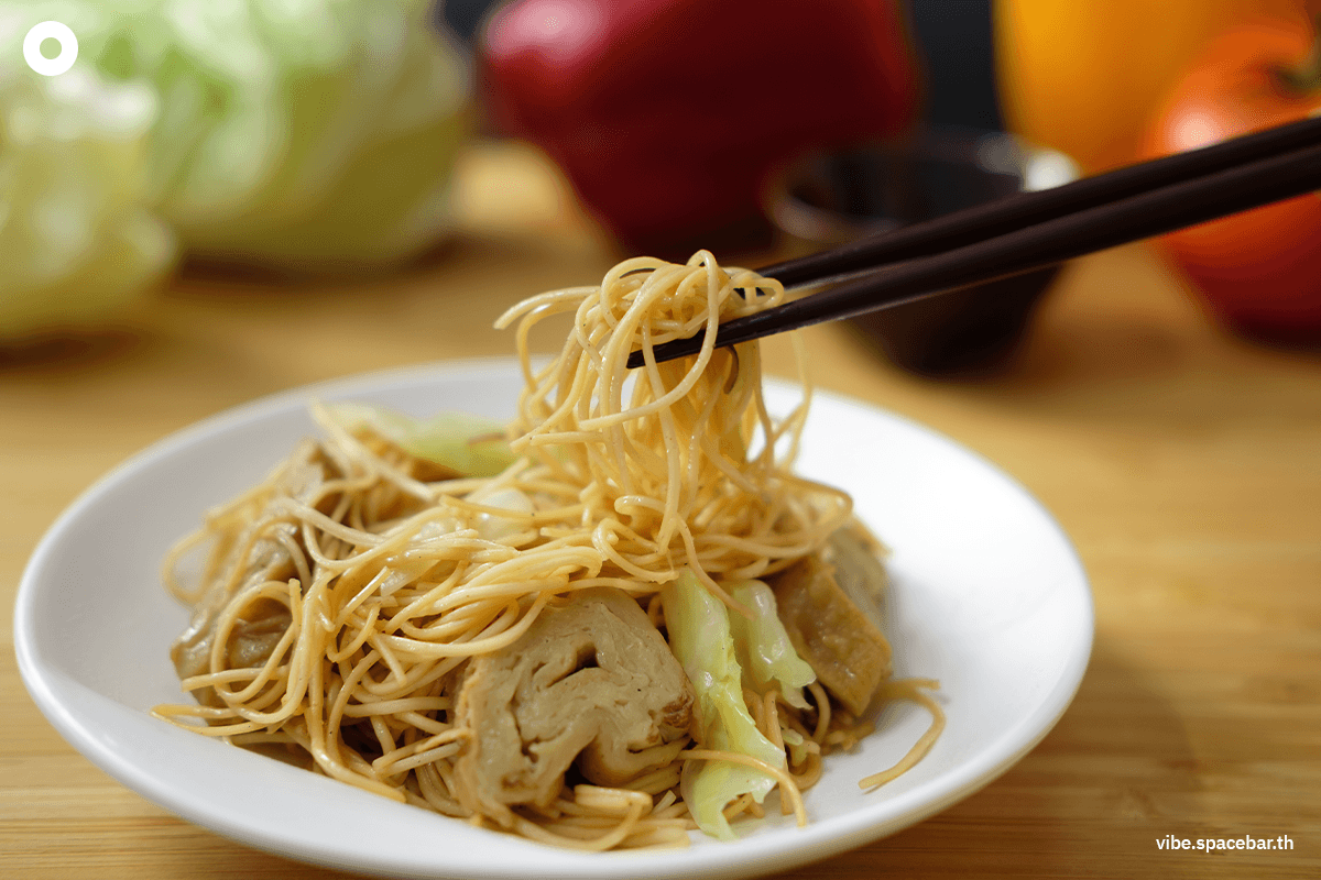 eat_vegetarian_food_to_save_the_world_SPACEBAR_Photo01_3cfe6f6a33.png