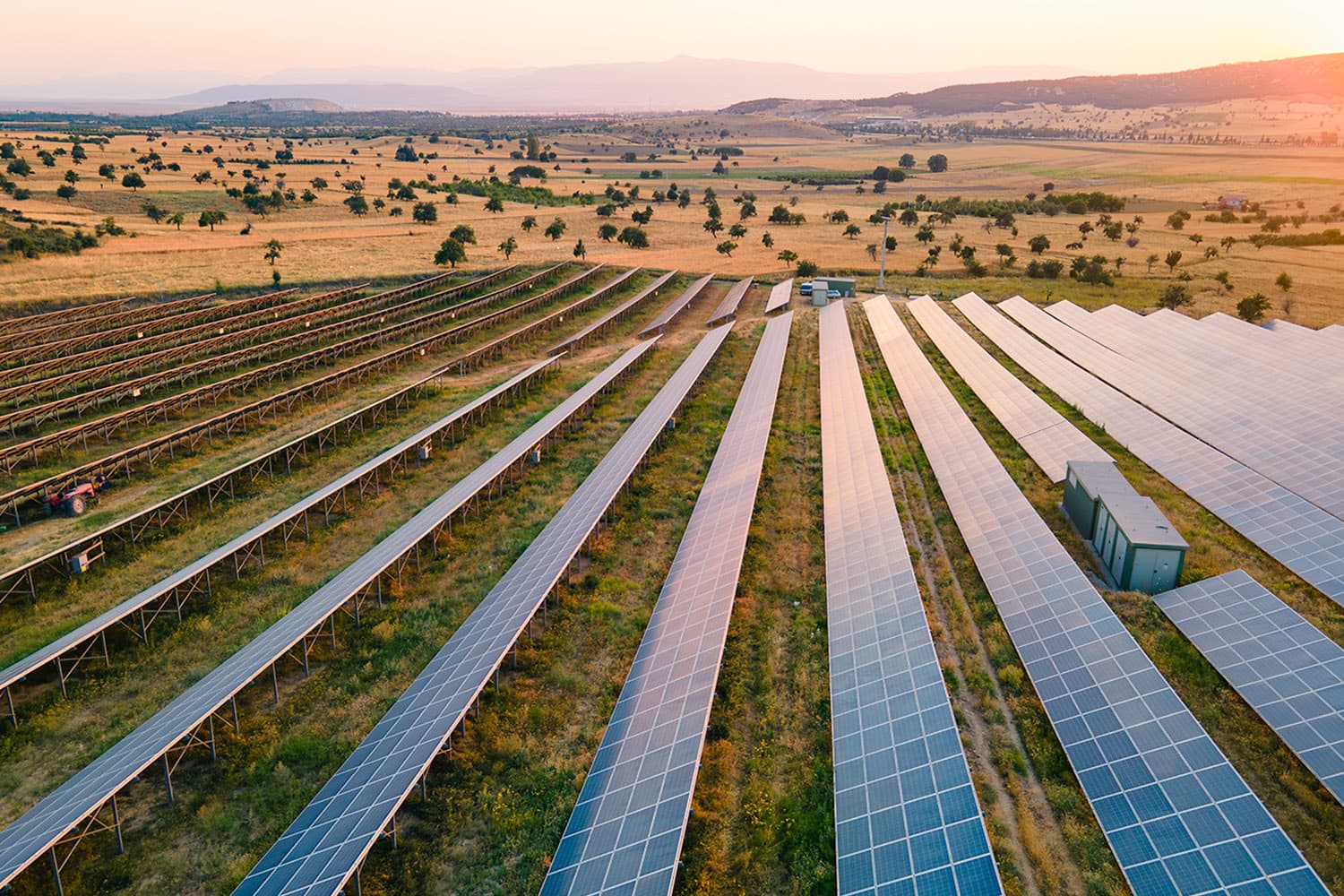 โซลาร์ฟาร์มชุมชน ลดค่าไฟ สร้างพลังงานสะอาด