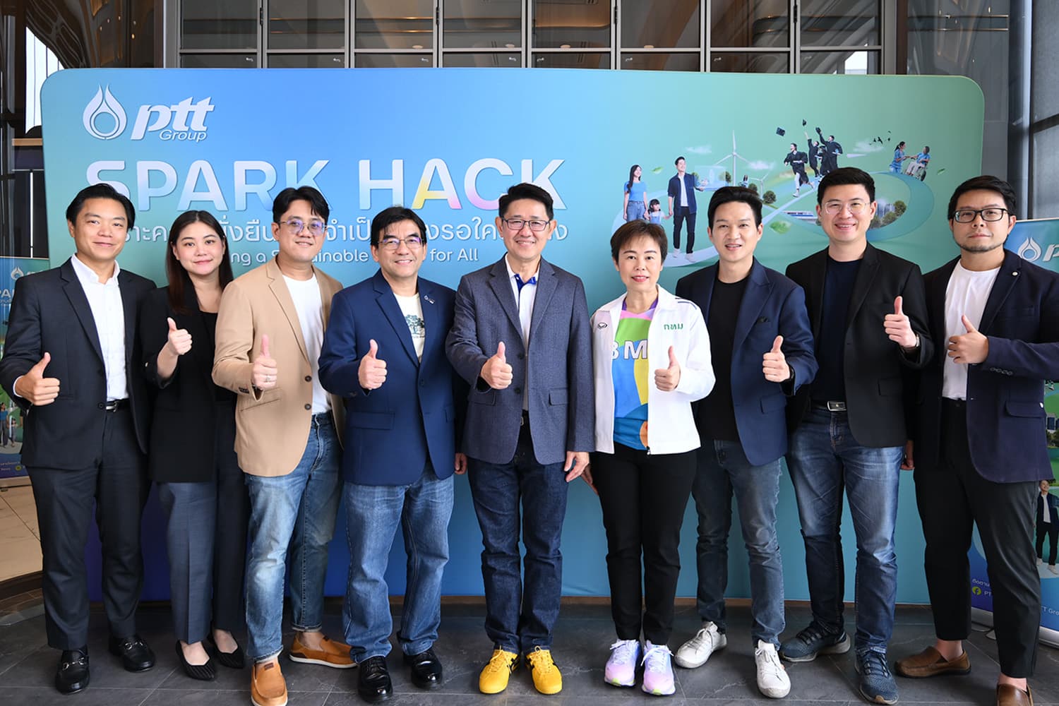 ‘Spark Hack’ ปลุกพลังคนรุ่นใหม่ สร้างสรรค์ไอเดียเปลี่ยนโลก