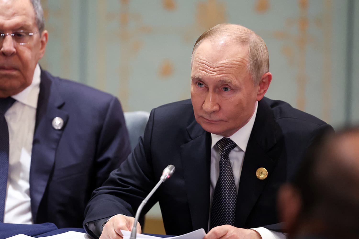 รัสเซีย ‘ปฏิเสธ’ ข่าวลือปูตินทะเลาะ รมว.ต่างประเทศ เหตุประชุมสุดยอดกับทรัมป์ที่ฮังการีล่ม