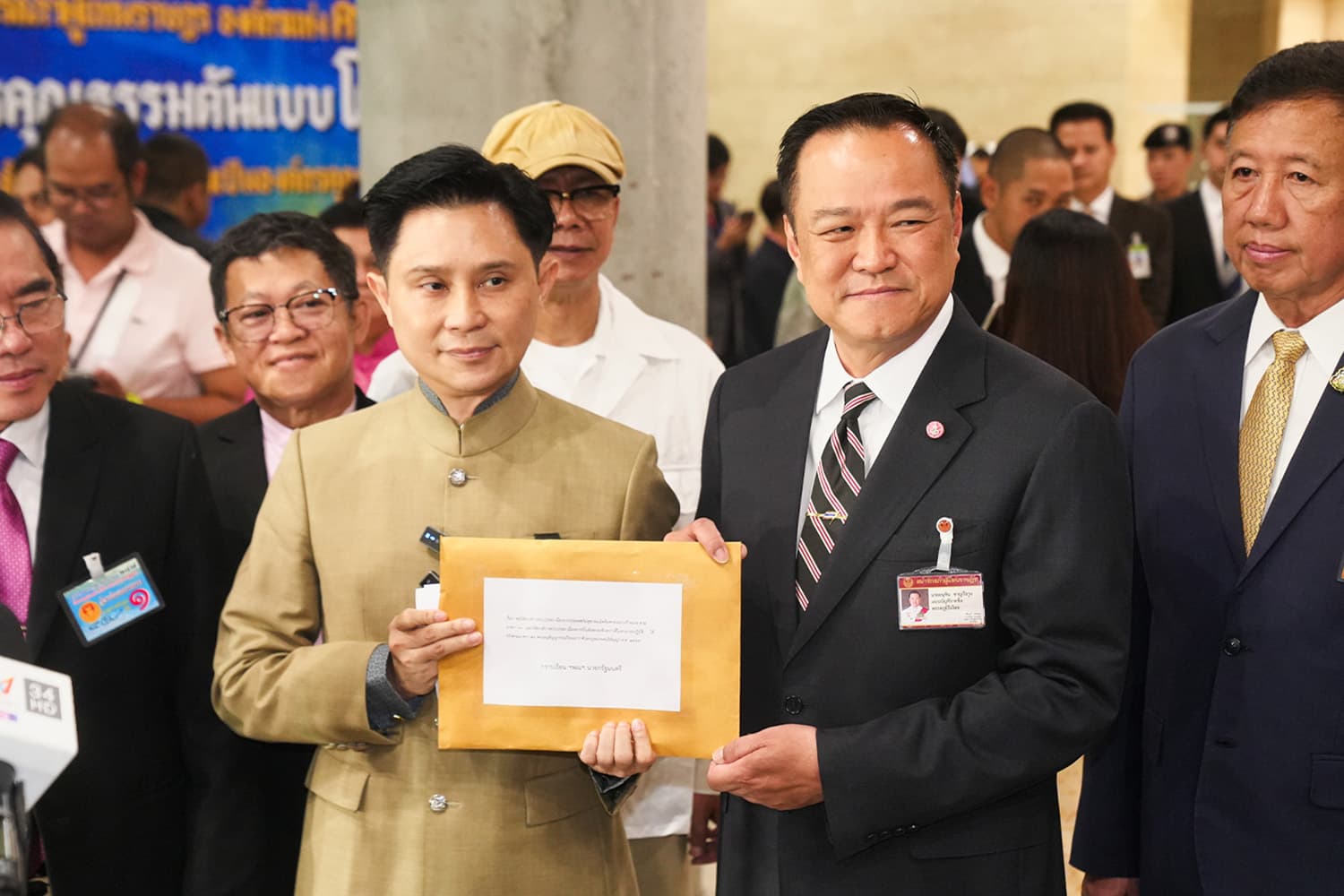 ‘ปานเทพ’ จี้ ยกเลิก MOU43-44 พร้อมระงับ JBC-GBC-RBC