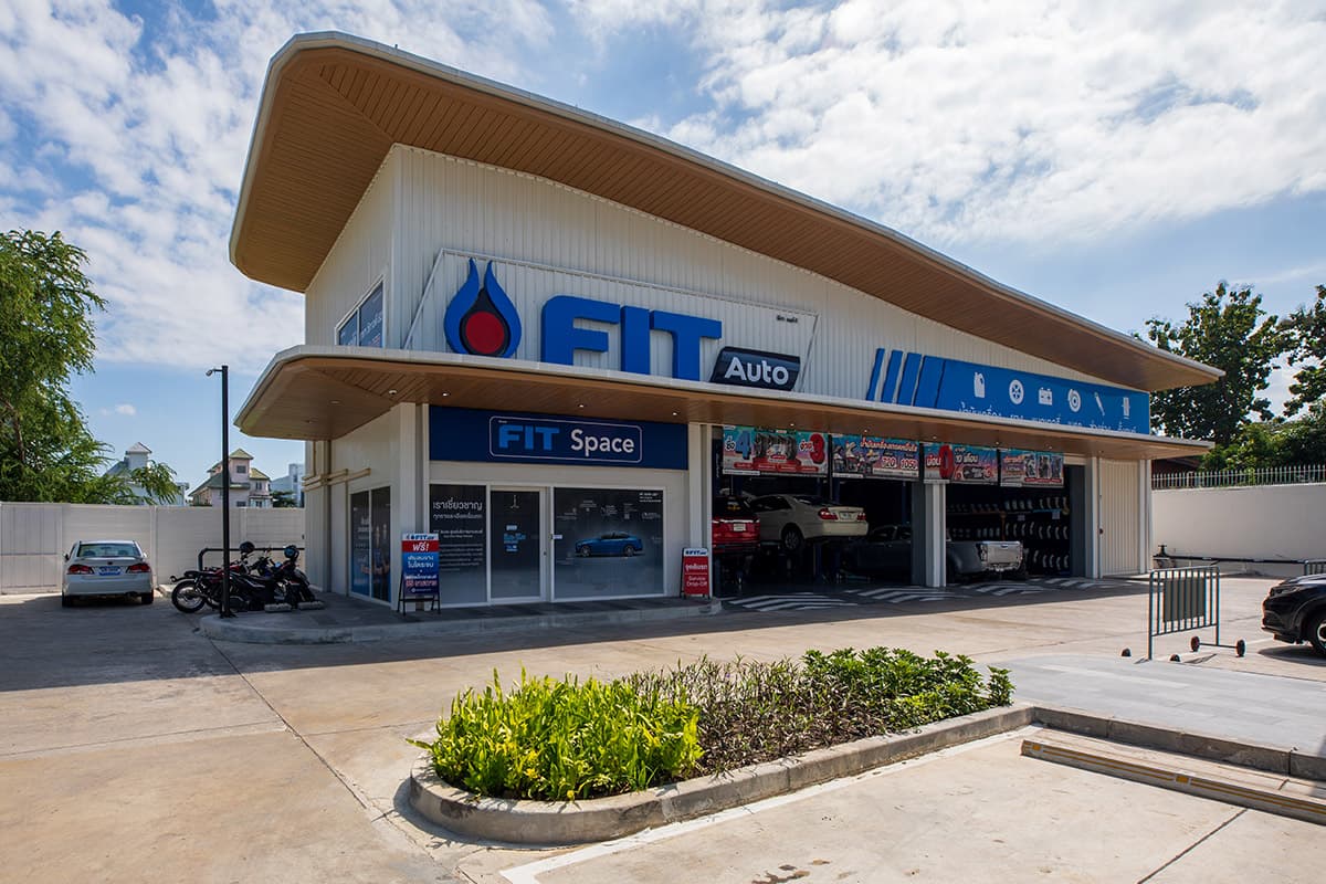 ptt-or-flood-hatyai-songkhla-rescue plan-business-people-SPACEBAR-Photo02.jpg