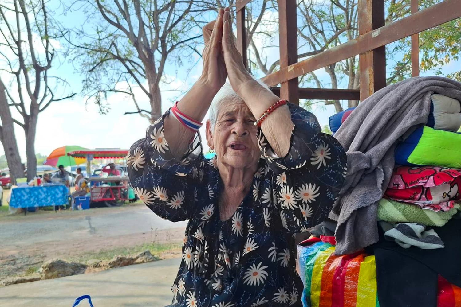 คนสุรินทร์เชียร์ ยึดคืนปราสาทตาควาย