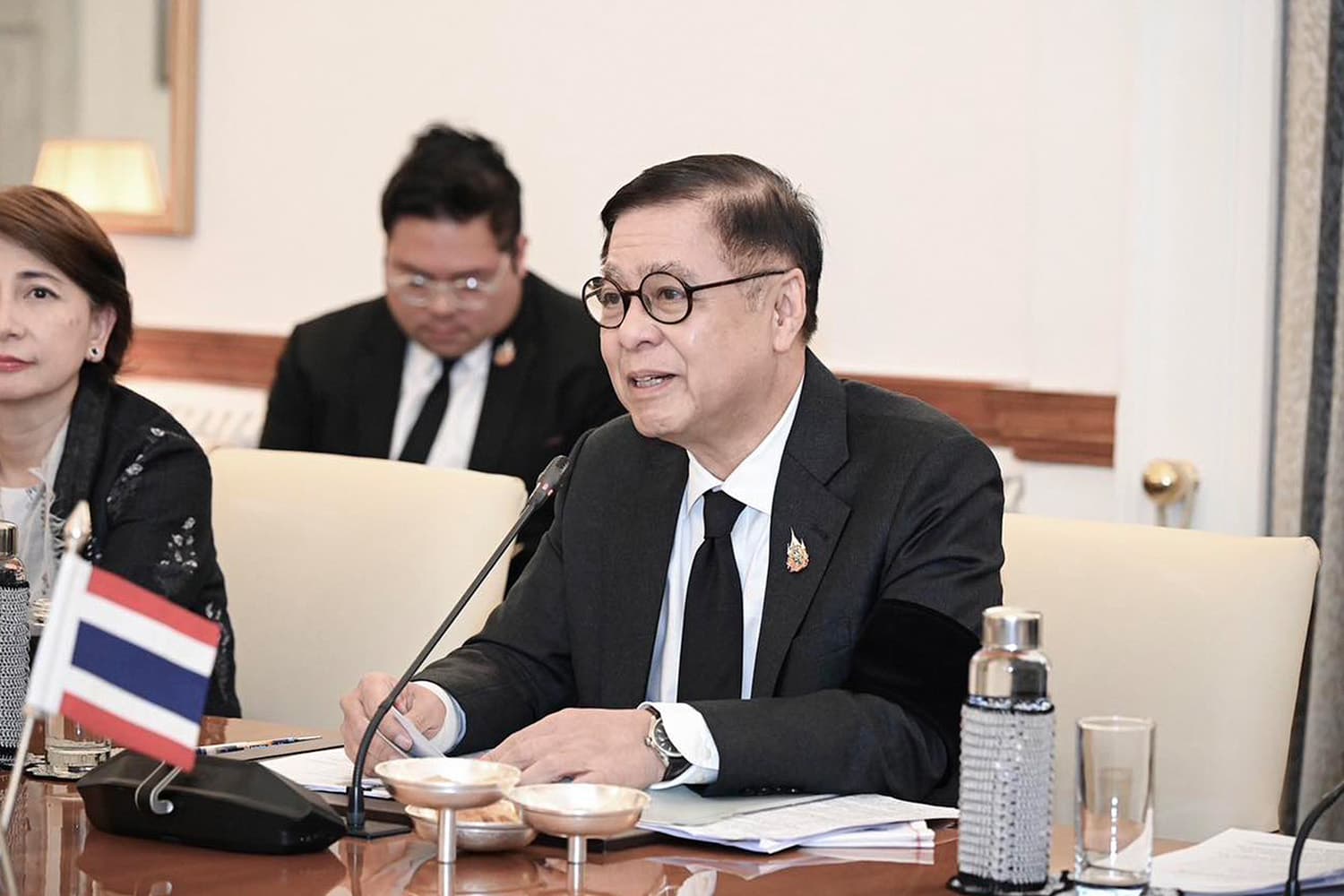 สีหศักดิ์ย้ำกับสื่อนอก ‘ไม่ควรใช้’ มาตราการภาษีกดดันให้ไทย-กัมพูชากลับสู่วงเจรจาสันติภาพ