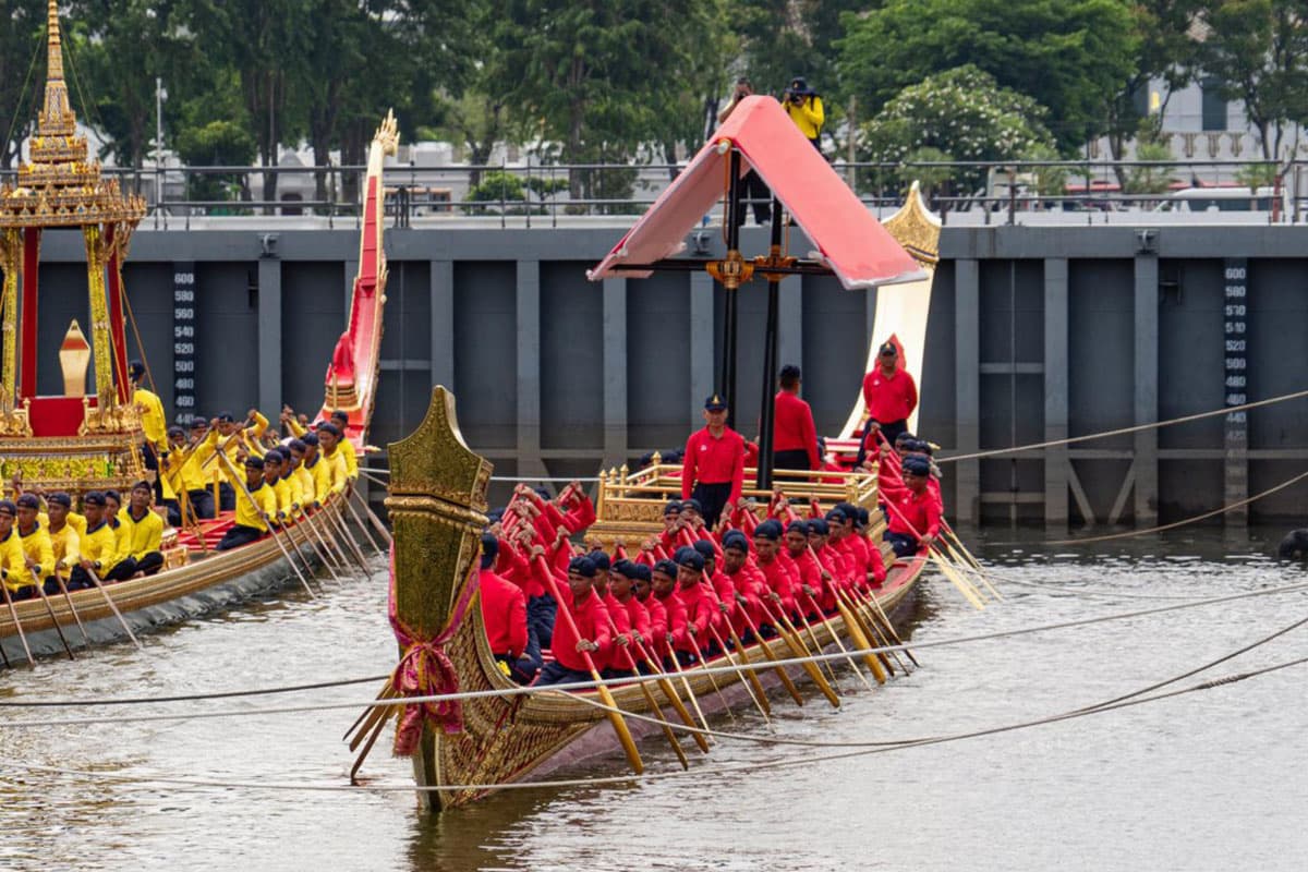 the_legend_of_the_royal_barge_actually_being_a_warship_SPACEBAR_Photo06_ee46056f7b.jpg