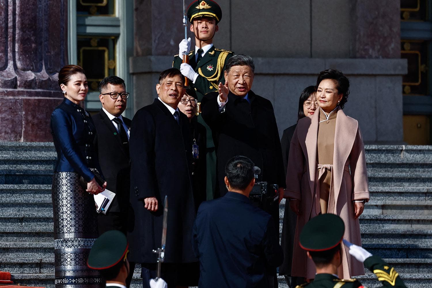 สีจิ้นผิงย้ำความสัมพันธ์ไทย-จีน “ใกล้ชิดกันดุจครอบครัวเดียวกัน”