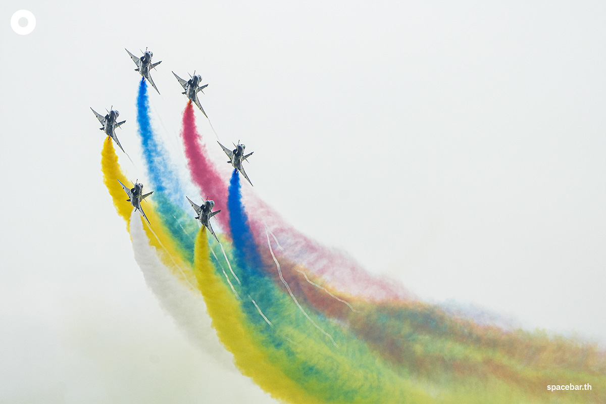 Airshow_Thai_Air_Force_J10_F35_Gripen_SPACEBAR_Photo03_5d6b101058.jpg
