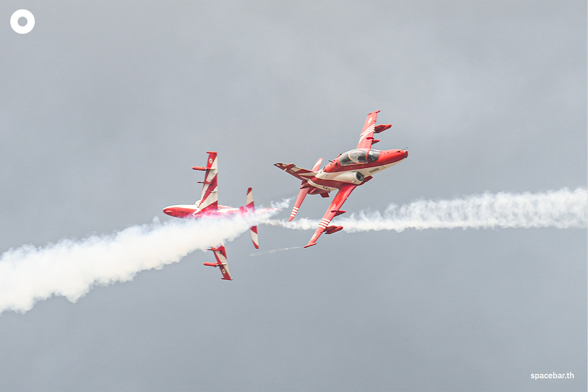 Airshow_Thai_Air_Force_J10_F35_Gripen_SPACEBAR_Photo10_57b33af76d.jpg