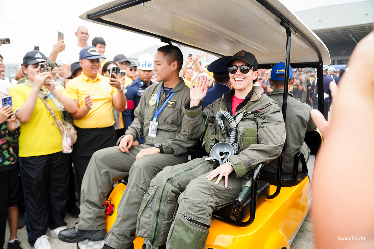 Airshow_Thai_Air_Force_J10_F35_Gripen_SPACEBAR_Photo19_d0b81436a6.jpg