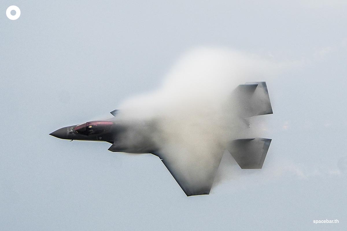 Airshow_US_Air_Force_F35_A_SPACEBAR_Photo03_0013502fb2.jpg