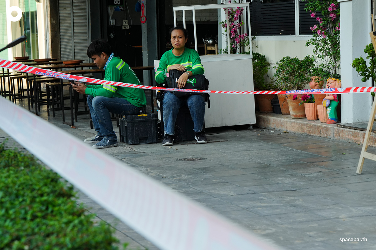 Condominium_construction_crane_in_Bang_Pho_area_collapses_after_earthquake_SPACEBAR_Photo05_90cfe72a9d.jpg