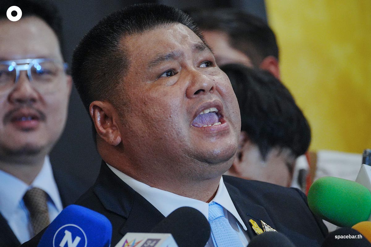 Director_General_of_the_Rice_Department_interview_Srisuwan_SPACEBAR_Photo02_922457253b.jpg