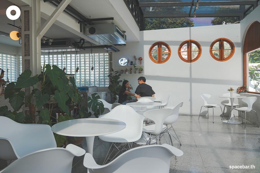 Lay_Low_minimal_cafe_prachachuen_SPACEBAR_Photo02_6a841f4c6a.jpeg