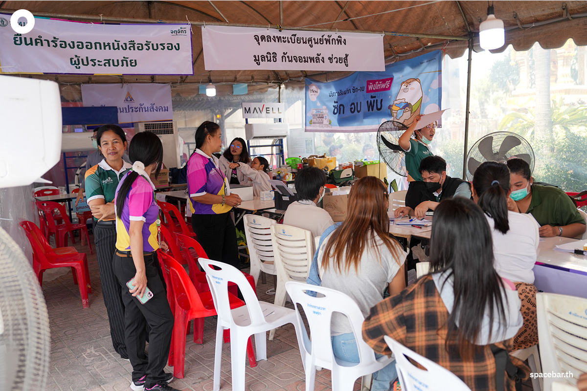 Photo_Story_Myanmar_interpreter_Building_collapse_SPACEBAR_Photo10_cdd4ea7272.jpg