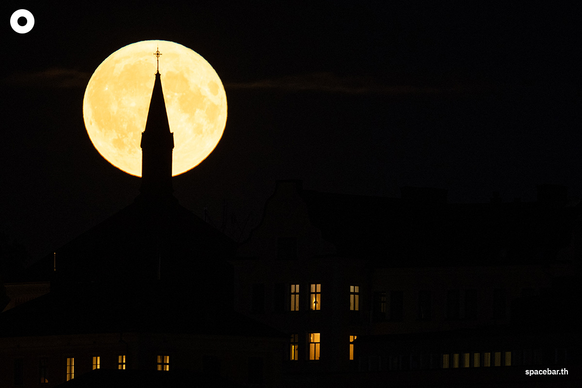 Photo_story_first_super_blue_moon_of_2024_SPACEBAR_Photo03_e25caec4ef.jpg