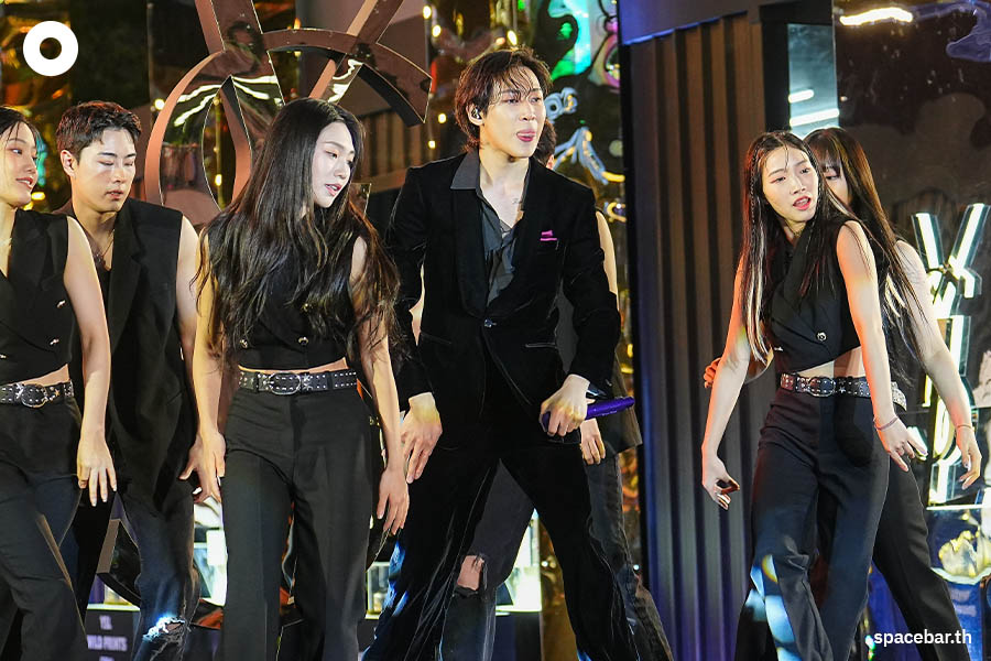 Photostory_BAMBAM_YSL_Beauty_parq_paragon_2023_SPACEBAR_Photo09_730467f939.jpeg