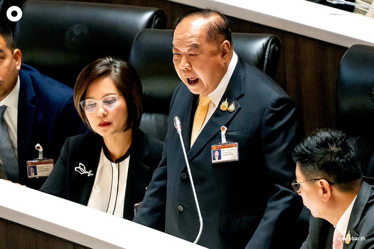 Prawit_first_debate_in_the_House_of_Representatives_SPACEBAR_Photo00_1d1a04aee3.jpg