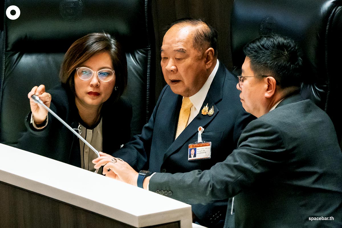 Prawit_first_debate_in_the_House_of_Representatives_SPACEBAR_Photo02_b4484270f9.jpg