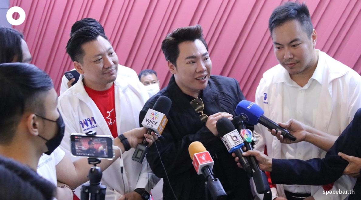 Tancharoen_Family_Pheuthai_Party_SPACEBAR_Photo04_271b7970f3.jpeg