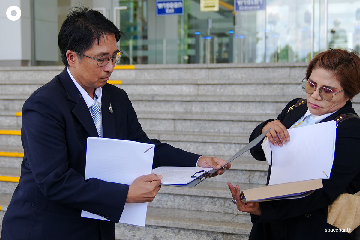 Teerayuth_submits_complaint_to_the_NACC_to_take_legal_action_against_44_SPACEBAR_Photo01_3c1b794053.jpg