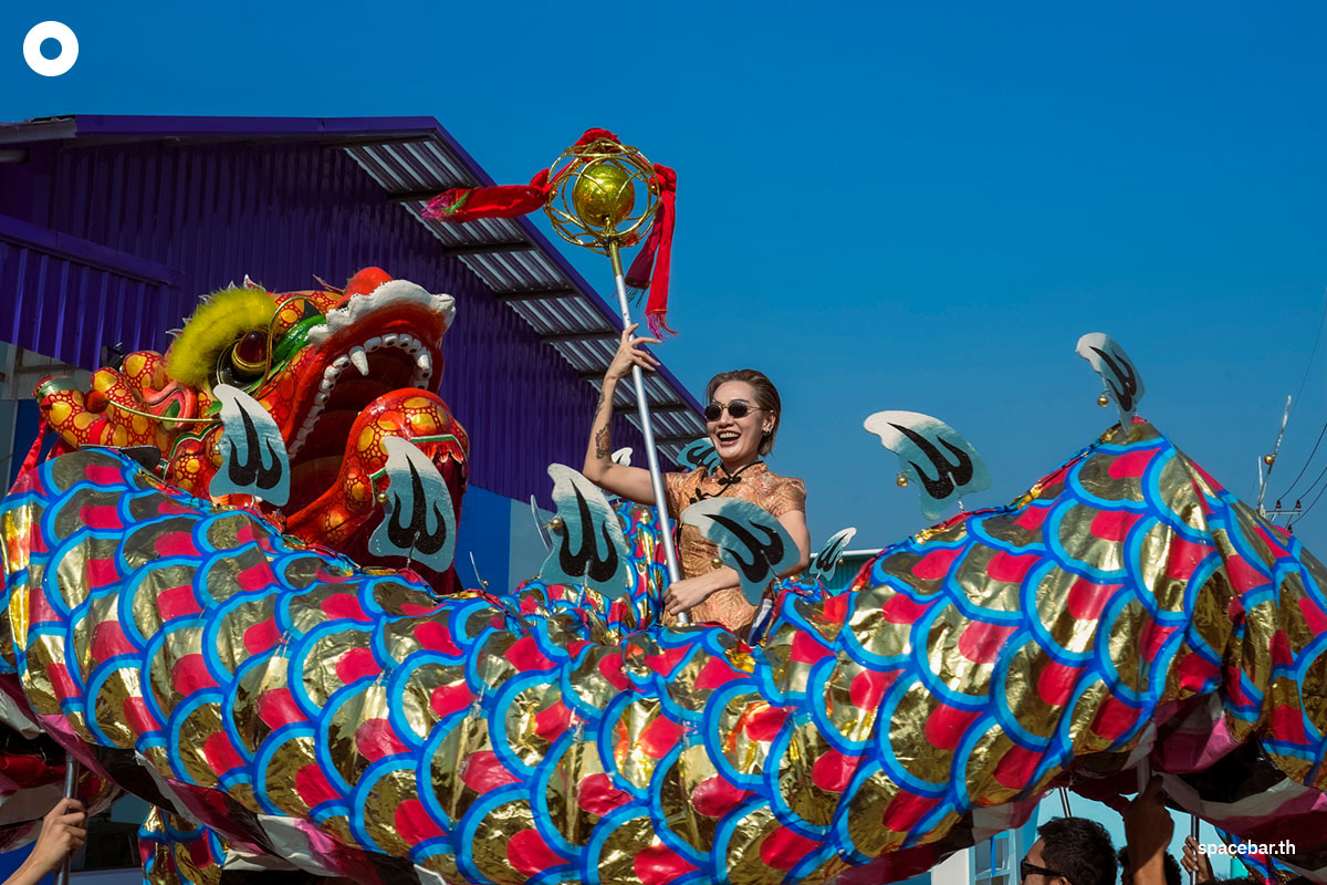 curiosity_dragon_lion_dance_show_SPACEBAR_Photo01_5b95632e5b.jpg