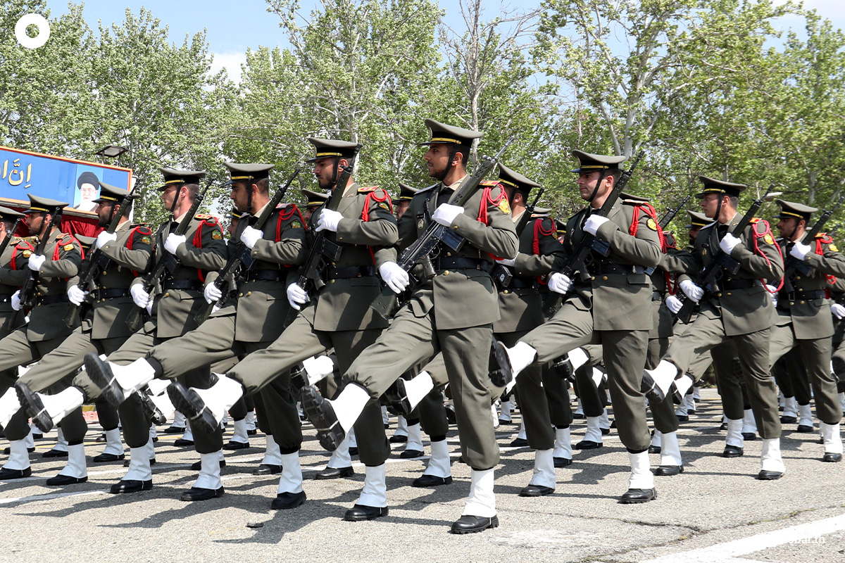 iran_parade_weapons_warns_israel_massive_harsh_response_SPACEBAR_Photo07_3fb3bb2e98.jpg