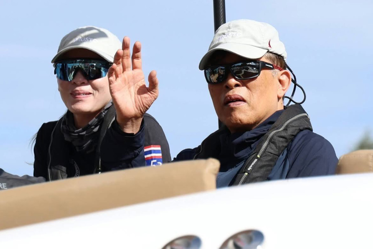 PhotoStory-‘พระบาทสมเด็จพระเจ้าอยู่หัว’ เสด็จฯ ไปส่ง ‘สมเด็จพระนางเจ้าฯ พระบรมราชินี’ เข้าร่วมการแข่งขันเรือใบนานาชาติ ชิงถ้วยพระราชทาน ‘ภูเก็ตคิงส์คัพรีกัตต้า’ ครั้งที่ 37 ประจำปี 2568 ณ จ.ภูเก็ต