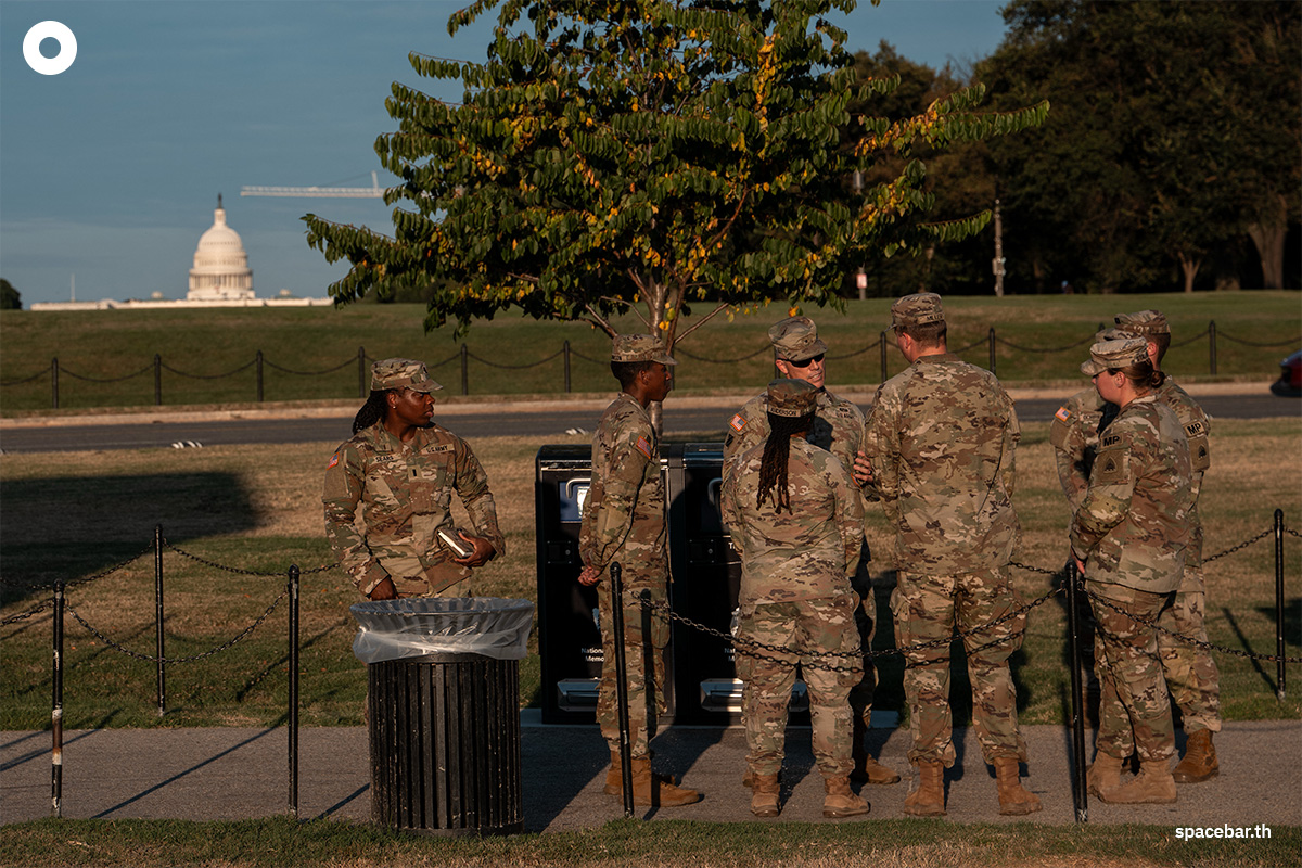 PhotoStory-เจ้าหน้าที่กองกำลังป้องกันชาติประจำการบริเวณ Washington Monument ในกรุงวอชิงตันดี.ซี. Photo by Andrew Leyden / GETTY IMAGES NORTH AMERICA / Getty Images via AFP