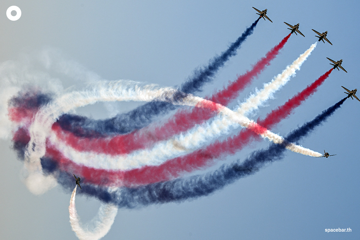 photo_story_first_egypt_international_air_show_SPACEBAR_Photo02_58ec091373.jpg