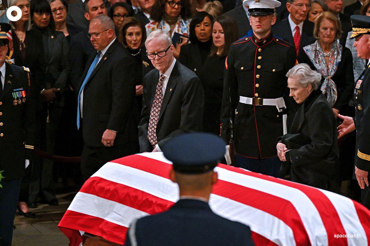 photo_story_jimmy_carter_funeral_capitol_hill_ceremony_SPACEBAR_Photo04_33f5f5cfbf.jpg