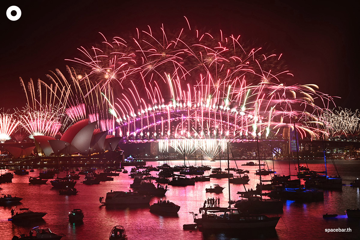 photo_story_new_year_2025_celebration_around_the_world_2_SPACEBAR_Photo00_f88d0c0a9b.jpg
