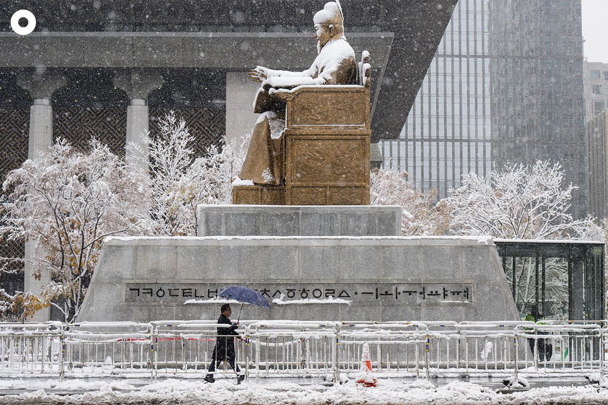 photo_story_seoul_heaviest_november_snow_in_100_years_SPACEBAR_Photo06_21a449bf5c.jpg