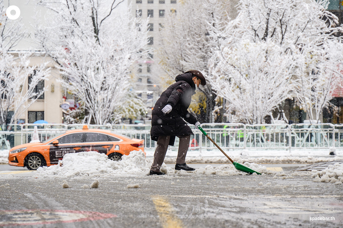 photo_story_seoul_heaviest_november_snow_in_100_years_SPACEBAR_Photo08_cc7072ceb8.jpg