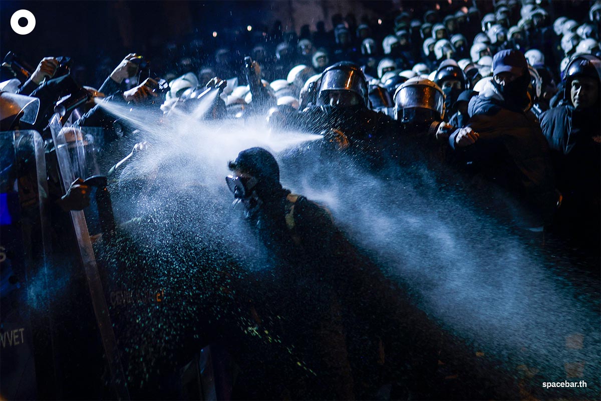 photo_story_turkey_politics_opposition_demo_SPACEBAR_Photo01_2577f9831d.jpg