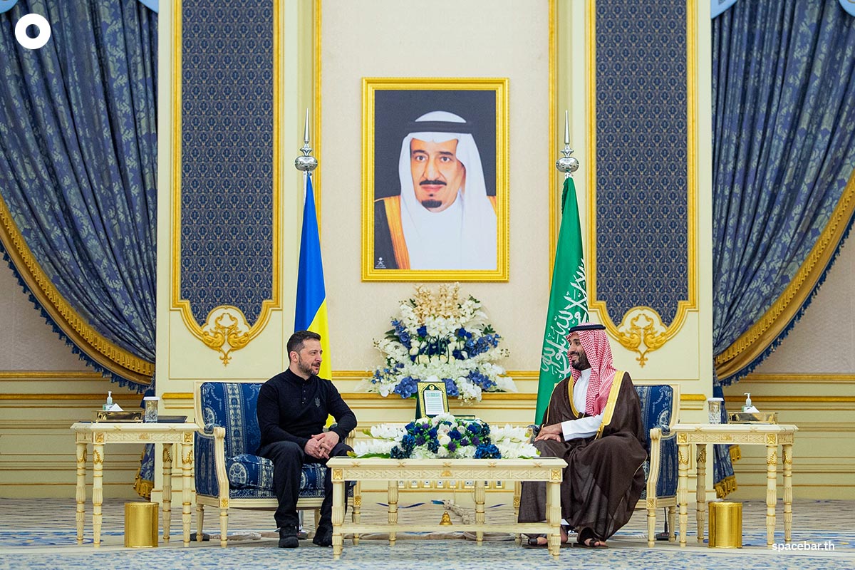 photo_story_zelenskiy_met_saudi_crown_prince_mohammed_bin_salman_SPACEBAR_Photo08_ca1e17117a.jpg