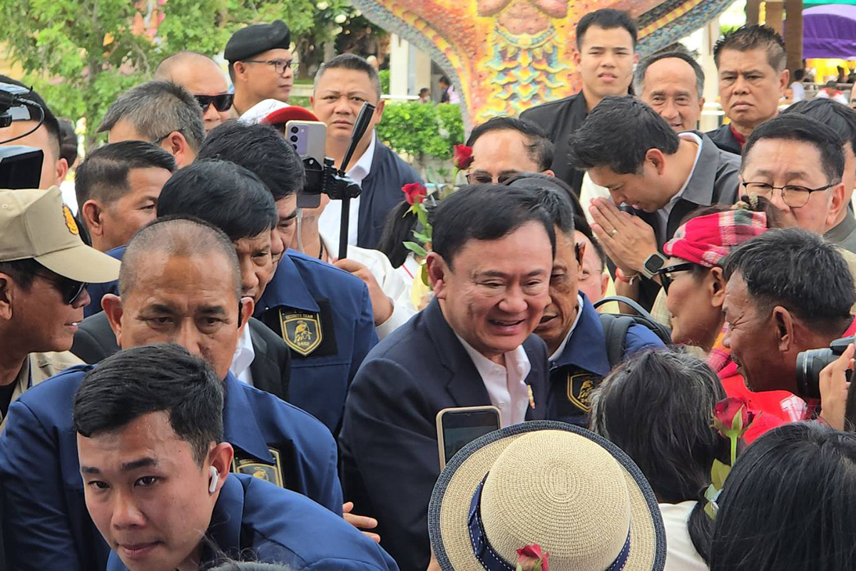 PhotoStory-บรรยากาศ ‘ทักษิณ ชินวัตร ’ เยือนวัดบ้านไร่ จ.นครราชสีมา เป็นประธานทอดผ้าป่า-เททองหล่อ ‘หลวงพ่อคูณ’ 